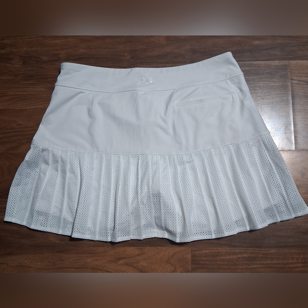 Under Armour White Circle Skater Tennis Skirt with Mesh Panels - Picture 2 of 5